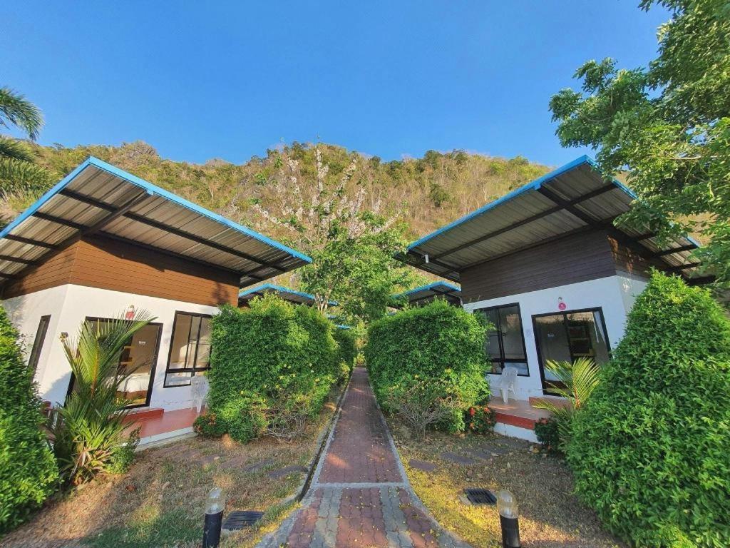 Phuphayot Resort Trang Dış mekan fotoğraf
