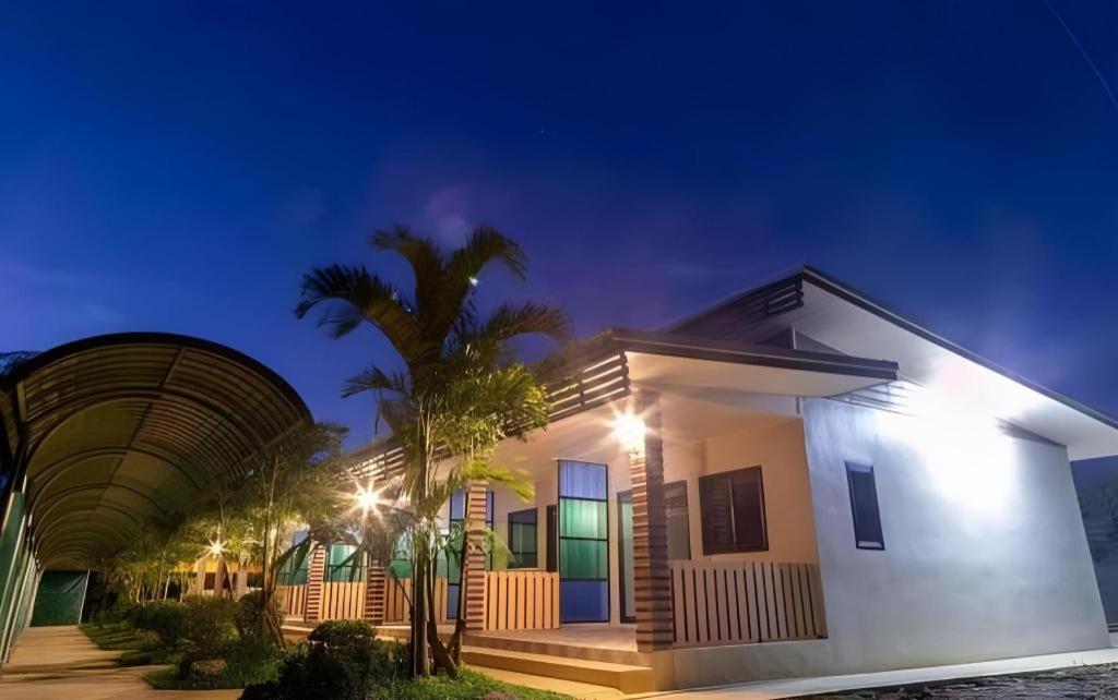 Phuphayot Resort Trang Dış mekan fotoğraf