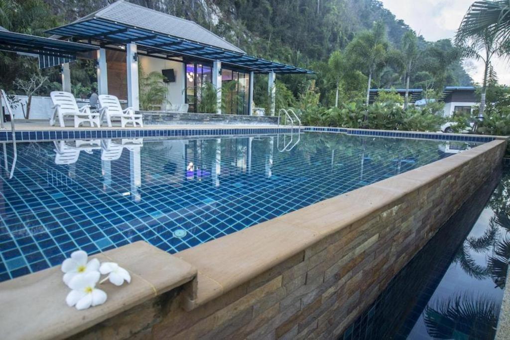 Phuphayot Resort Trang Dış mekan fotoğraf