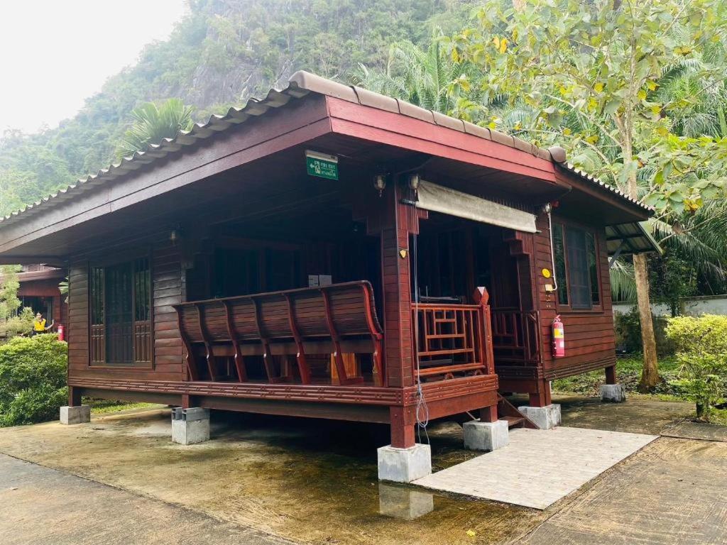 Phuphayot Resort Trang Dış mekan fotoğraf