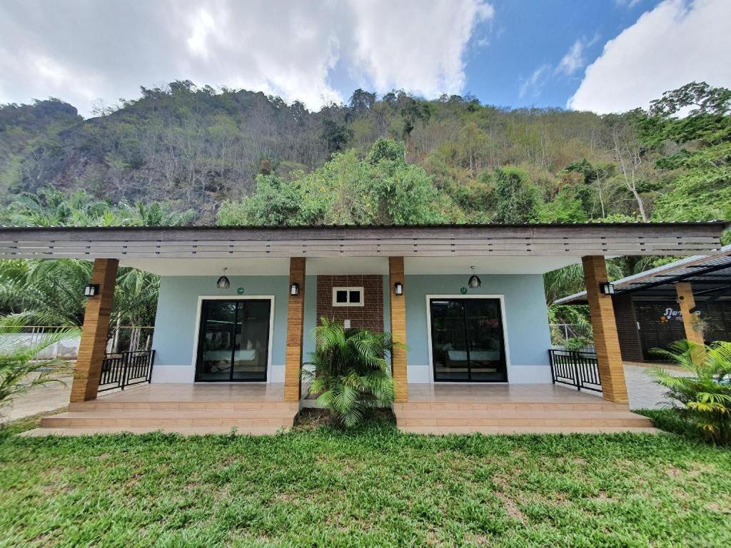Phuphayot Resort Trang Dış mekan fotoğraf